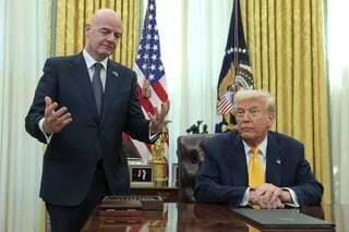 « IMPOSSIBLE D’ORGANISER UNE COUPE DU MONDE AUX ÉTATS-UNIS », INFANTINO SALUE L’ENGAGEMENT DE DONALD TRUMP
