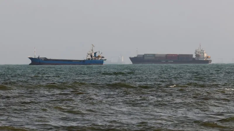 AU PLUS BAS DEPUIS QUATRE MOIS: SEULEMENT DEUX NAVIRES ONT TRAVERSÉ LE DÉTROIT D’ORMUZ LUNDI, CONTRE 140 AVANT LA GUERRE