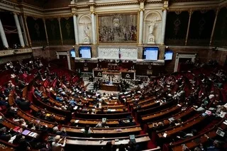 PROTECTION DES ENFANTS : LES DÉPUTÉS ADOPTENT TRÈS LARGEMENT LE PROJET DE LOI EN PREMIÈRE LECTURE