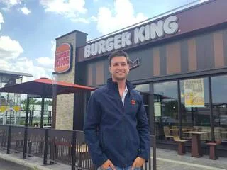 APRÈS DES ACCUSATIONS DE HARCÈLEMENT MORAL, CE BURGER KING, EN BRETAGNE, CHANGE DE GÉRANT