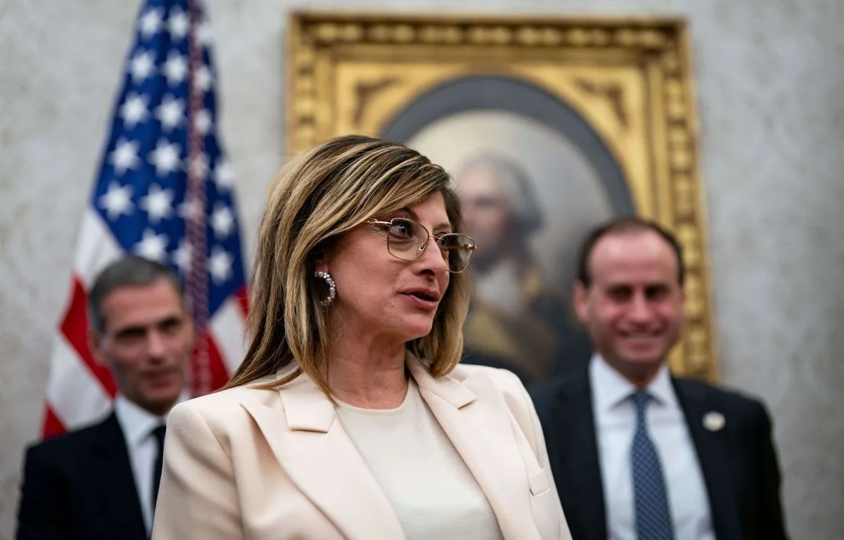 ETATS-UNIS : FAKE NEWS, TRUMP À LA RESCOUSSE… POURQUOI UNE JOURNALISTE EMBLÉMATIQUE DE FOX NEWS A-T-ELLE ÉTÉ VIRÉE ?