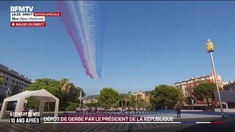 ATTENTAT DU 14-JUILLET: LA PATROUILLE DE FRANCE SURVOLE NICE LORS DE L’HOMMAGE AUX VICTIMES