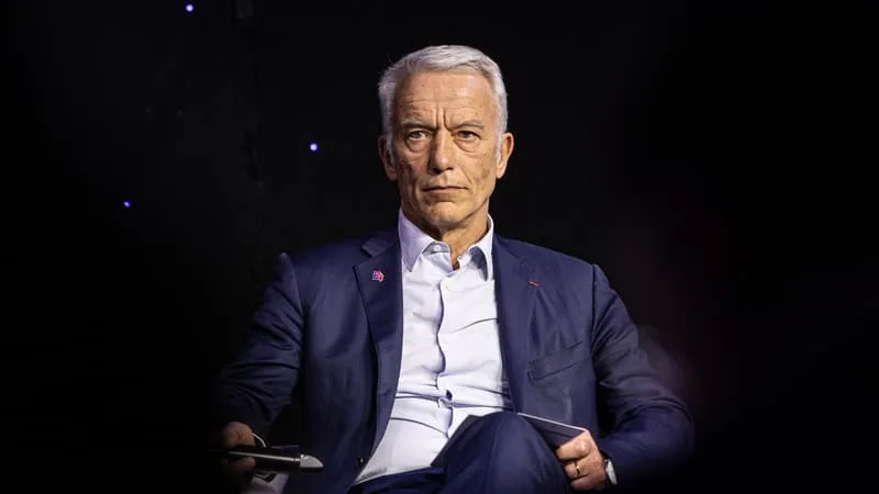 « TOTALEMENT OPPOSÉ », LE MEDEF CRAINT UNE RECONDUITE DE LA SURTAXE DE L’IMPÔT SUR LES SOCIÉTÉS EN 2027