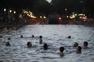 CANICULE : UN HOMME MEURT PAR NOYADE DANS LE CANAL SAINT-MARTIN À PARIS