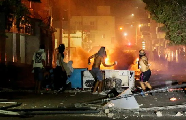 EN TUNISIE, BEN GUERDANE PLEURE “SES ENFANTS” APRÈS UN ÉNIÈME NAUFRAGE EN MÉDITERRANÉE