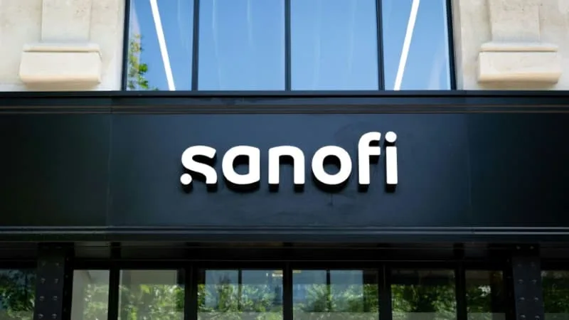 « LES NOUVEAUX MÉDICAMENTS SONT BEAUCOUP MOINS PRODUITS EN FRANCE QU’AVANT »: LE DIRECTEUR GÉNÉRAL DE SANOFI APPELLE À « RÉAGIR POUR REDEVENIR UNE PUISSANCE » DE L’INDUSTRIE PHARMACEUTIQUE