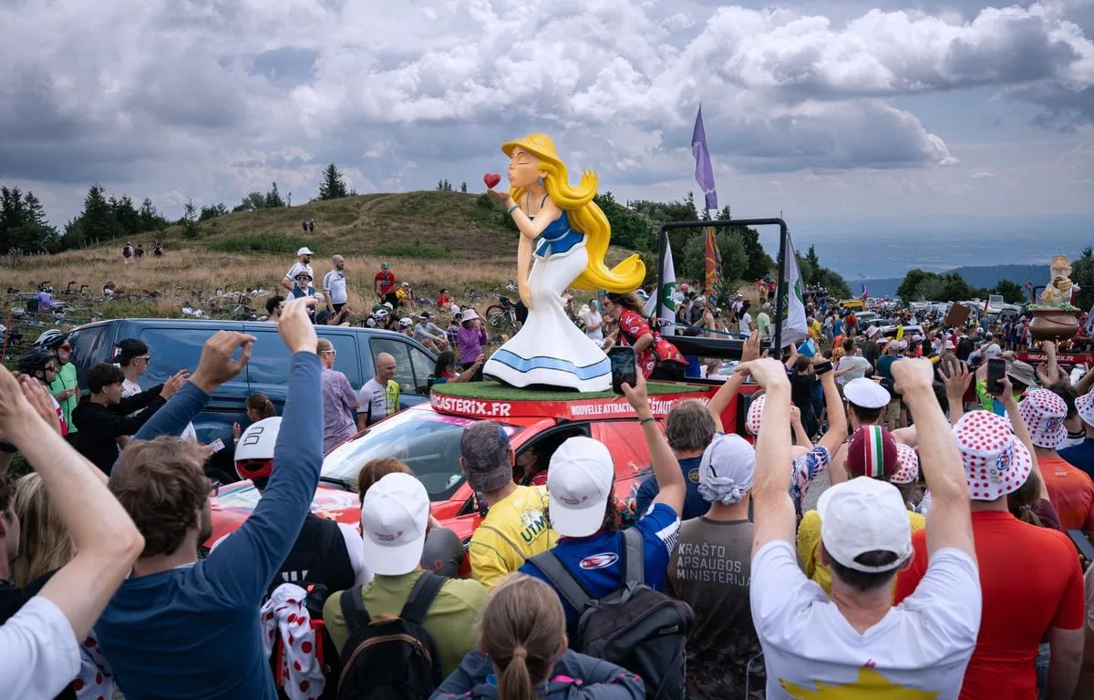 TOUR DE FRANCE 2026 : À QUELLE HEURE PASSE LA CARAVANE DE L’ÉTAPE 16 ENTRE EVIAN-LES-BAINS ET THONON-LES-BAINS MARDI ?