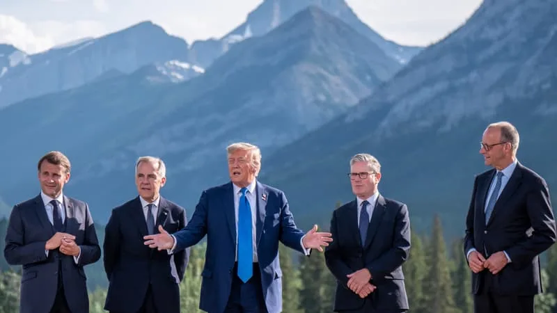 « DES DROITS DE DOUANE DE 100% »: DONALD TRUMP CONTINUE DE MENACER LES PAYS EUROPÉENS QUI VOUDRAIENT TAXER LES SERVICES NUMÉRIQUES AMÉRICAINS (LE VIN FRANÇAIS EST DANS LE VISEUR)