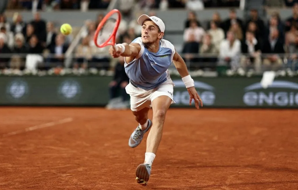 ROLAND-GARROS 2026 : MATTEO ARNALDI N’EST PLUS QU’À 23 MINUTES DE BATTRE LE RECORD ULTIME EN GRAND CHELEM
