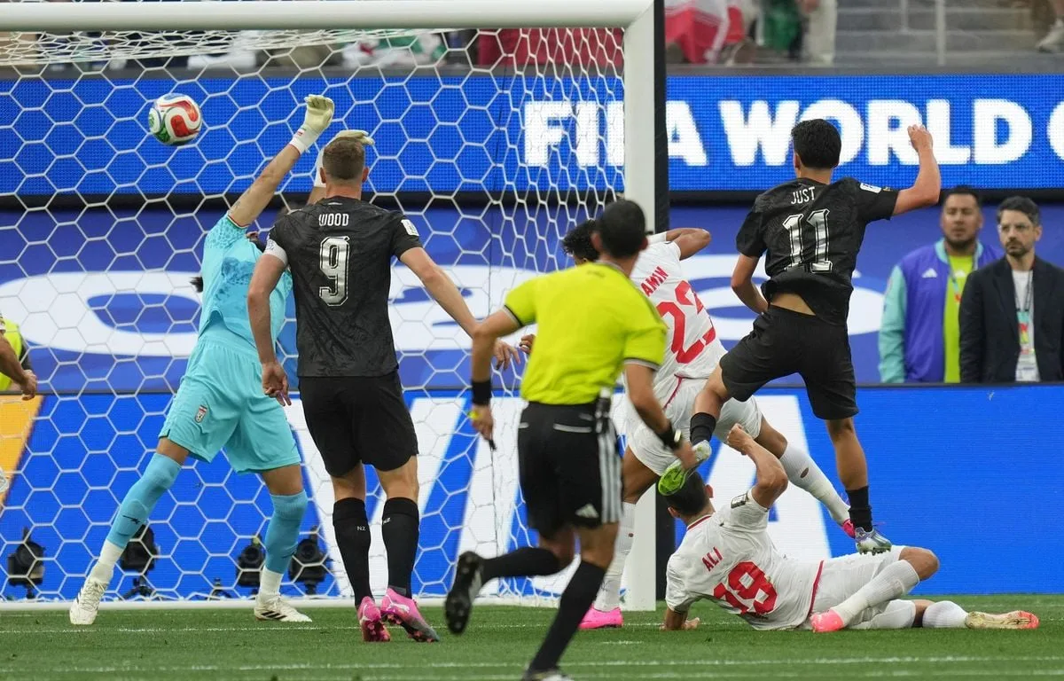 COUPE DU MONDE 2026 : UN EMBALLANT IRAN – NOUVELLE-ZÉLANDE ET UNE VIVE POLÉMIQUE AUTOUR D’UN ARBITRE… LE RÉCAP DE LA NUIT