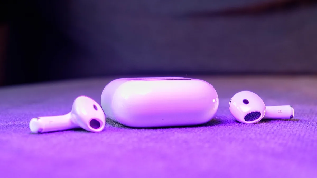 J’AI TESTÉ LES AIRPODS 5 : IL NE RESTE PAS GRAND CHOSE AUX MODÈLES PRO