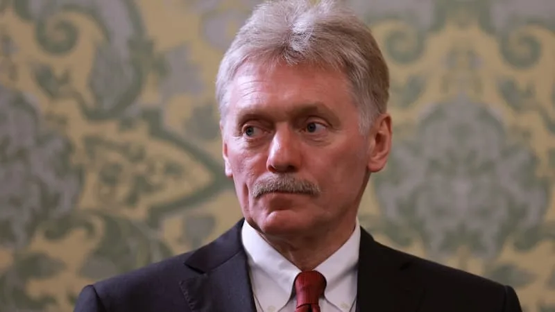 LE ROYAUME-UNI « JETTE DE L’HUILE SUR LE FEU »: MOSCOU ACCUSE LONDRES D' »EMPÊCHER LE MOINDRE PROGRÈS DU PROCESSUS DE PAIX » EN PROPOSANT DE L’AIDE À KIEV POUR PRODUIRE DES MISSILES