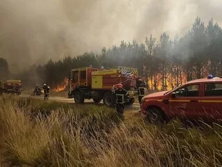 DÉMISSION RÉCLAMÉE DU PRÉSIDENT DES POMPIERS : LE PARTI COMMUNISTE EN MAYENNE « SOLIDAIRE » AVEC LES SYNDICATS
