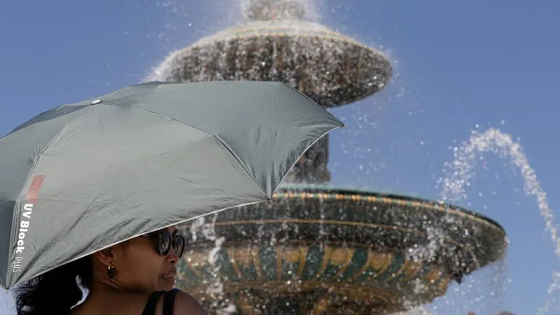 CANICULE: 24 DÉPARTEMENTS PLACÉS EN VIGILANCE ROUGE DÈS SAMEDI, 21,9 MILLIONS DE FRANÇAIS CONCERNÉS