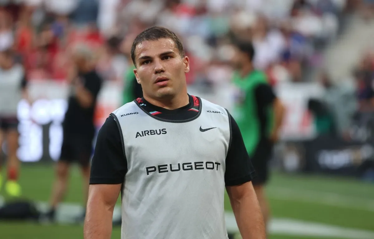 ANTOINE DUPONT FORFAIT AVEC LE XV DE FRANCE POUR LE NOUVEAU CHAMPIONNAT DES NATIONS