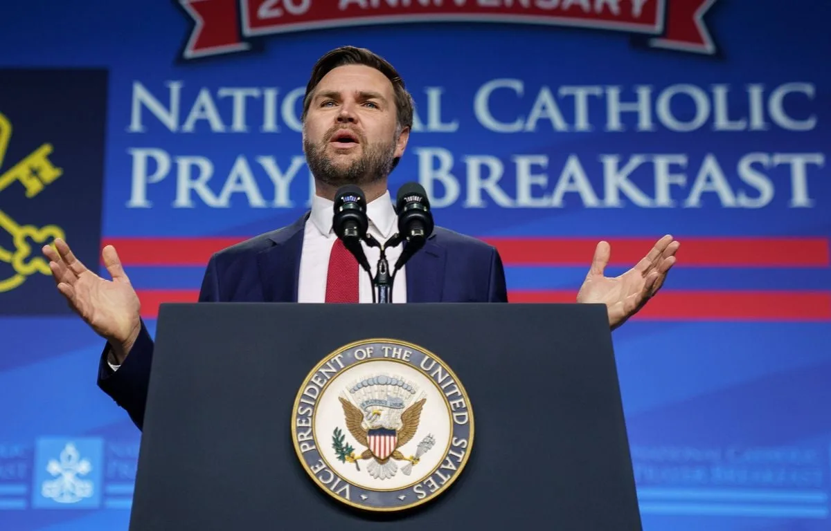 JD VANCE BOSSE POUR « L’ŒUVRE DE DIEU »… EN ATTENDANT « LA FIN DES TEMPS »