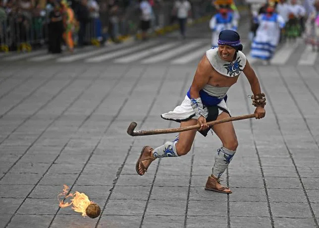 LE MEXIQUE RÉHABILITE UN SPORT ANCESTRAL SANS “AUCUN LIEN AVEC LE FOOTBALL”