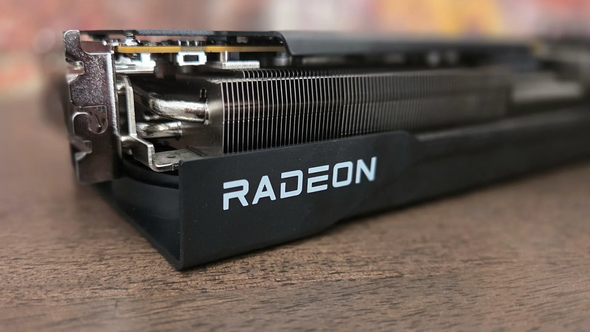 LES PRINCIPALES TECHNOLOGIES NVIDIA DLSS TOURNENT DÉSORMAIS TOUTES SUR LES GPU AMD