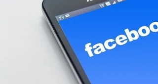 UN PRODUIT MIRACLE CONTRE LES PARASITES ? L’AP-HP ALERTE SUR DES DEEPFAKES QUI CIRCULENT SUR LES RÉSEAUX SOCIAUX