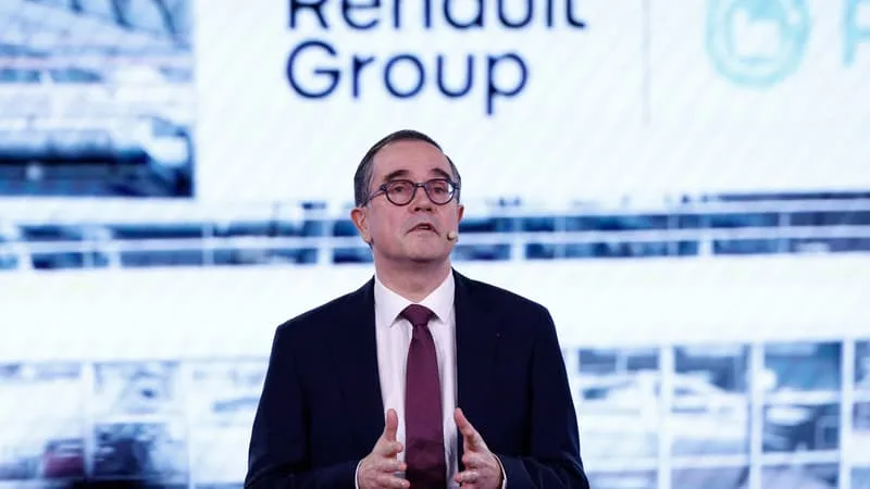 TROIS MODÈLES RENAULT SONT DANS LE TOP 10 DES VENTES ÉLECTRIQUES EN FRANCE EN 2026: LE PATRON DU CONSTRUCTEUR FRANÇAIS ADMET DEVOIR « SE BATTRE » POUR SUIVRE LA DEMANDE DE VÉHICULES PROPRES
