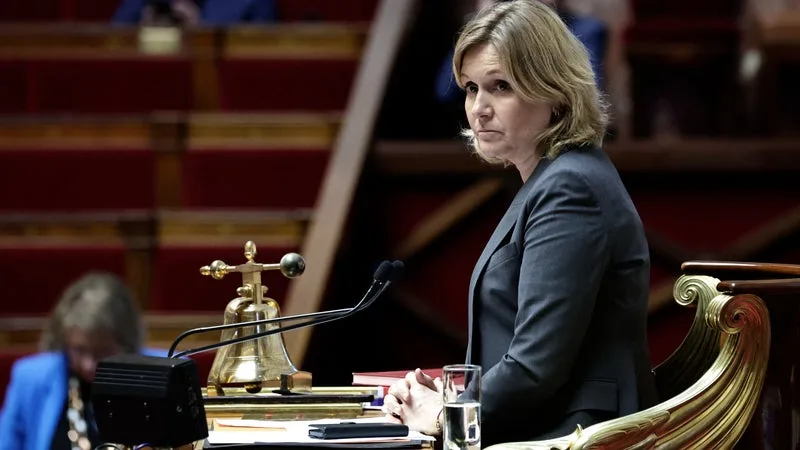 INFO BFMTV. ATTENTAT RACISTE À TRAPPES: YAËL BRAUN-PIVET VA PROPOSER LA TENUE D’UNE MINUTE DE SILENCE À L’ASSEMBLÉE NATIONALE EN HOMMAGE À PENGO BOSSIO WANGI