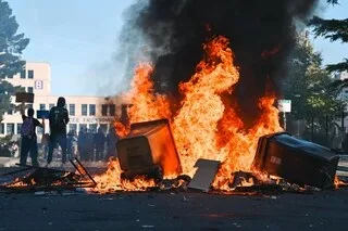 BLOCAGES DES LYCÉES : PEUT-ON FAIRE PAYER LES RÉPARATIONS DES DÉGÂTS AUX PARENTS, COMME LE DEMANDE GÉRALD DARMANIN ?