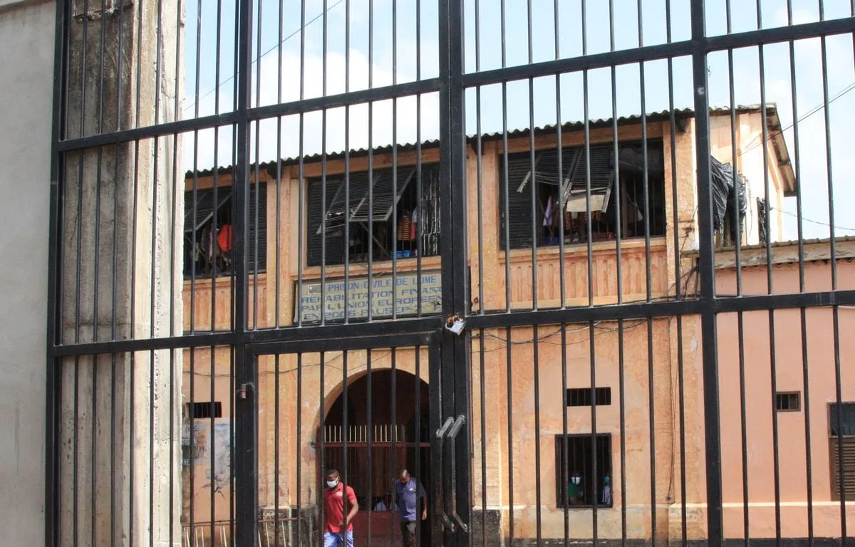 TOGO : DEUX JOURNALISTES RÉALISATEURS FRANÇAIS ARRÊTÉS ET DÉTENUS DEPUIS LE 27 JUILLET