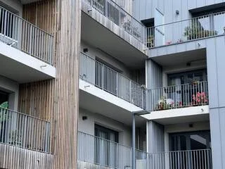 DES RETRAITÉS DÉNONCENT UNE AMBIANCE « INSOUTENABLE ET DÉLÉTÈRE » DANS UNE RÉSIDENCE SENIORS DES CÔTES-D’ARMOR