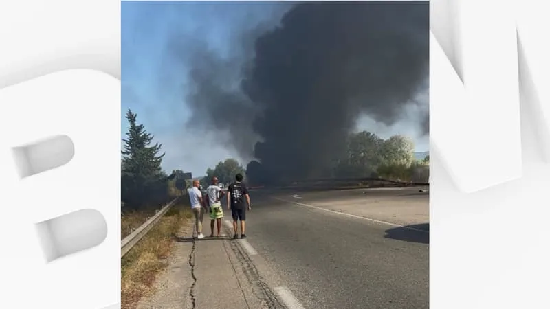 « UN ACTE EXTRAORDINAIRE »: COMMENT UN PILOTE DE L’ARMÉE DE L’AIR A ÉVITÉ LE CRASH EN SE POSANT SUR UNE ROUTE TRÈS FRÉQUENTÉE DE SALON-DE-PROVENCE SANS FAIRE DE DÉGÂTS