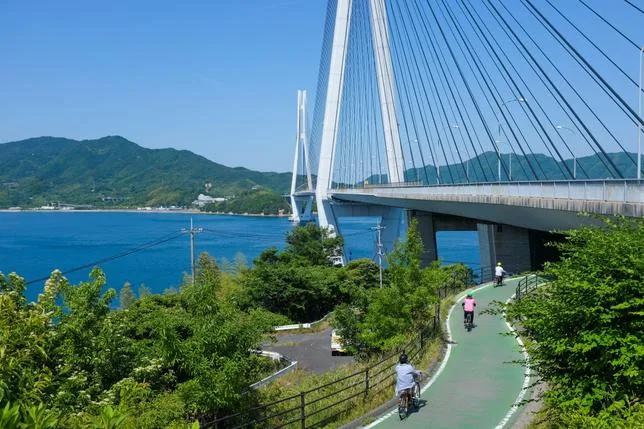 À VÉLO SUR LE SHIMANAMI KAIDO, À LA RECHERCHE DE CE JAPON QUI NOUS FASCINE