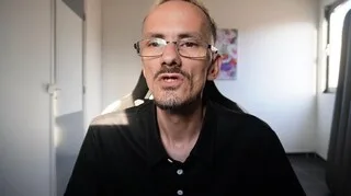 MORT DE JEAN PORMANOVE : LE PROCÈS POUR VIOLENCES DES STREAMERS NARUTO ET SAFINE S’OUVRE À NICE