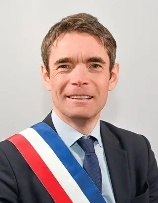 ANTOINE DESFRETIER, LE MAIRE DE CHAUMONT, BLESSÉ PAR BALLE : « LE RÉSULTAT D’UN ACTE COMMIS CONTRE LUI-MÊME »