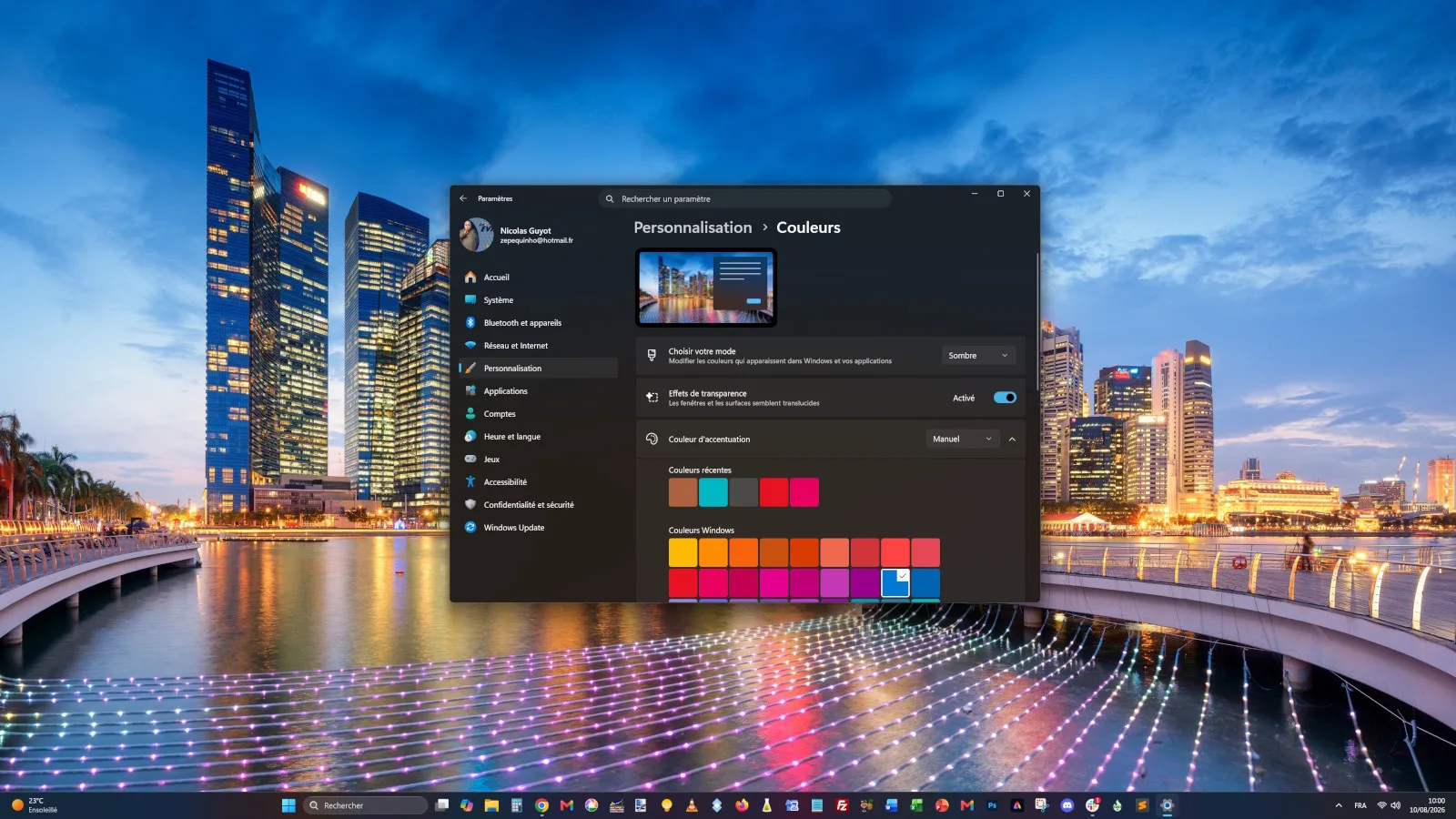 LIQUID GLASS : POURQUOI MICROSOFT REFUSE (POUR LE MOMENT) D’IMITER APPLE SUR LA TRANSPARENCE DE WINDOWS 11