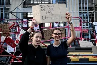 MOBILISATION LYCÉENNE : L’EMPLOI DU TEMPS ET L’ÉTAT DES LYCÉES PRÉOCCUPERAIENT PLUS QUE PARCOURSUP OU LES TÉLÉPHONES