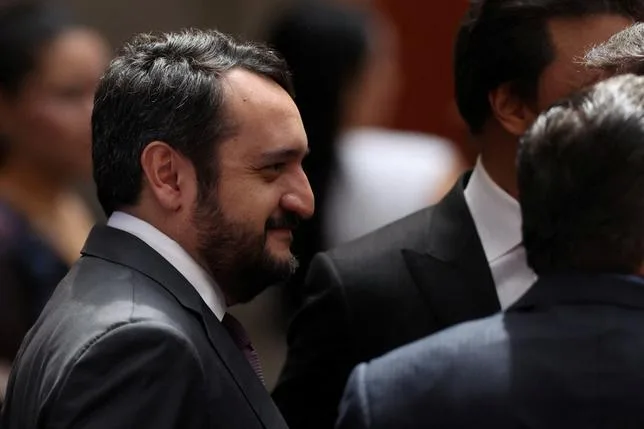 PRIVÉ DE VISA AMÉRICAIN, LE FILS DE L’EX-PRÉSIDENT MEXICAIN AMLO DÉNONCE UNE DÉCISION “HITLÉRIENNE”