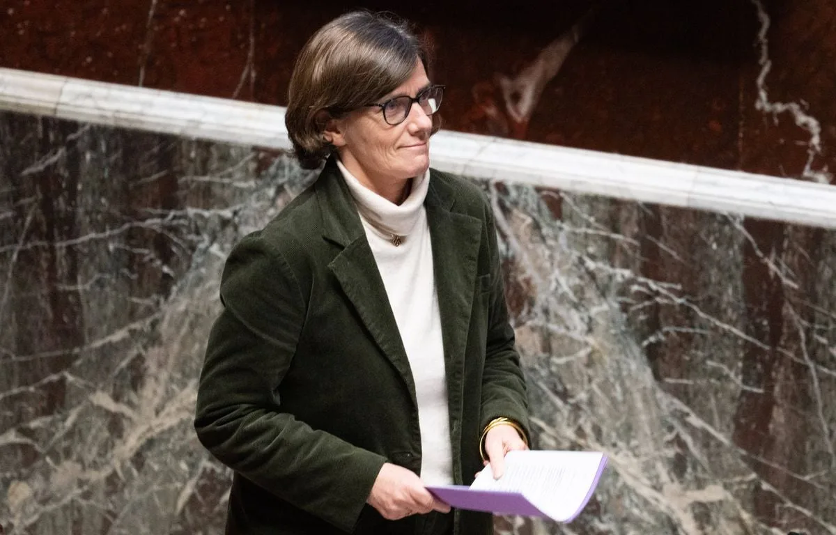 VIOLENCES DU 17 OCTOBRE : LA CORAPPORTEURE HORIZONS DE LA COMMISSION D’ENQUÊTE DÉMISSIONNE