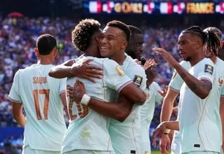 ENTRETIEN. « NOUS AVONS DÉJÀ VENDU 144 000 MAILLOTS DES BLEUS », DIT LE PDG D’INTERSPORT, QUI ANNONCE DES RÉASSORTS