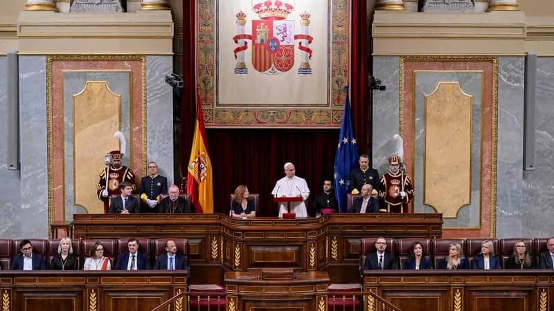 LE PAPE LÉON XIV SOMME TOUS LES PAYS À AGIR FACE AU « DRAME TRAGIQUE DE LA MIGRATION »