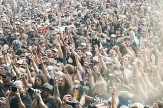 HAUSSE DES BILLETS, DE LA BIÈRE, PARTENARIATS: COMMENT LES FESTIVALS COMME LE MOTOCULTOR CHERCHENT L’ÉQUILIBRE FINANCIER