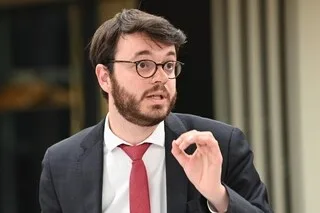 BÂTI SCOLAIRE, PARCOURSUP, CLASSES SURCHARGÉES : LA COLÈRE DES LYCÉENS S’INVITE À L’ASSEMBLÉE DANS LE DÉBAT BUDGÉTAIRE