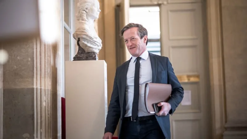 PLAINTE CONTRE UN DES CONSEILLERS DE JEAN-MICHEL AULAS: UN NOUVEAU GROUPE D’OPPOSITION EST CRÉÉ À LYON AUTOUR DE PIERRE OLIVER ET THOMAS RUDIGOZ