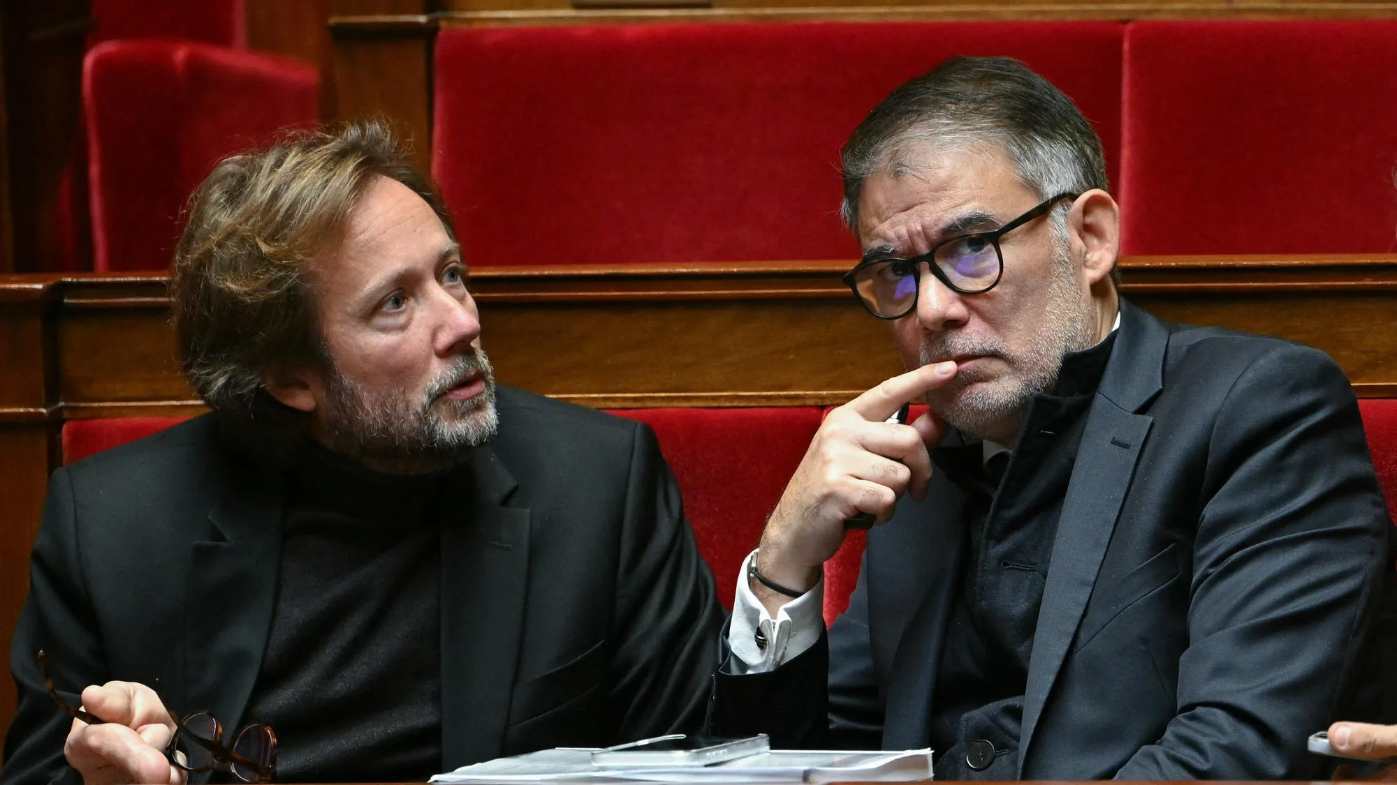 POUR LA PRÉSIDENTIELLE 2027, LES MILITANTS PS DOIVENT TRANCHER ENTRE CES DEUX OPTIONS