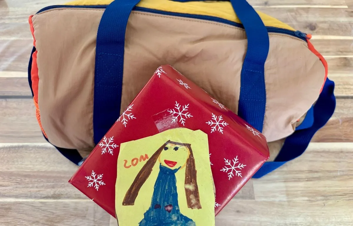 VOUS ÊTES MAÎTRE OU MAÎTRESSE D’ÉCOLE ET VOUS AVEZ DÉJÀ REÇU DES CADEAUX DE FIN D’ANNÉE INSOLITES… RACONTEZ-NOUS !